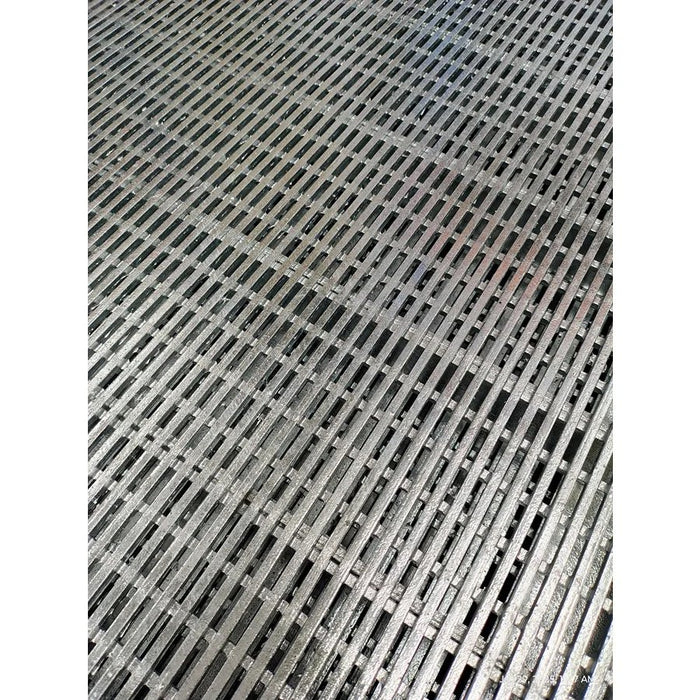 Heavy Duty Galvanised Linear Heelguard Grate and Frame 920mm X 920mm X 50mm | Centre Hinged and Open